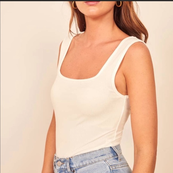 Reformation Tops - NWT Reformation Emily Cropped Tank L